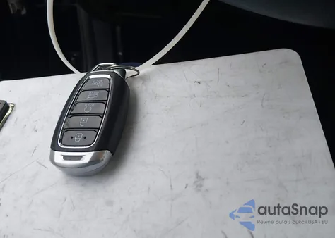 2022 Hyundai Elantra Sel z USA, uszkodzony, nr VIN KMHLM4AG3NU337066